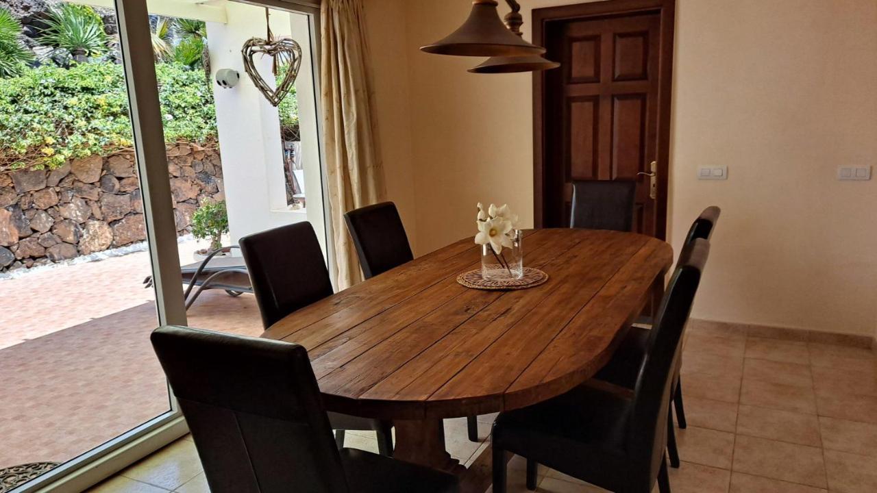 Villa Essence - A Unique Detached Villa With A-C, Heated Private Pool, Hottub, Gardens, Patios And Stunning Views! Tias Ngoại thất bức ảnh