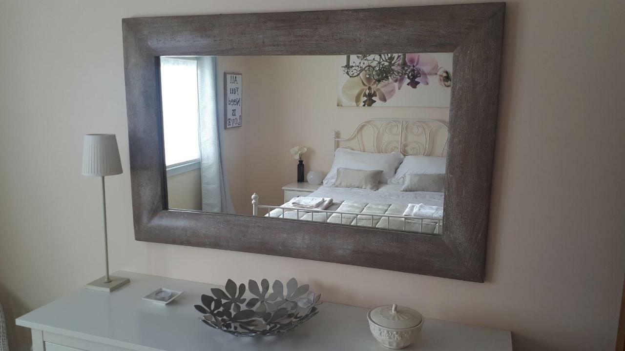 Villa Essence - A Unique Detached Villa With A-C, Heated Private Pool, Hottub, Gardens, Patios And Stunning Views! Tias Ngoại thất bức ảnh
